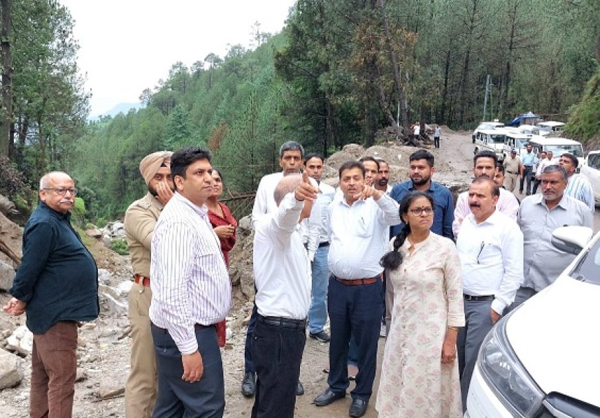 बहु-क्षेत्रीय केंद्रीय टीम ने करसोग के आपदा प्रभावित क्षेत्रों का किया दौरा