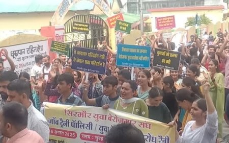 जॉब ट्रेनी पॉलिसी के खिलाफ नाहन में विशाल प्रदर्शन,सड़कों पर उतरे सैंकड़ों बेरोजगार युवा