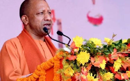 सनातन धर्म के पवित्र स्थलों को अपवित्र करने वालों को चुकानी होगी कीमत : सीएम योगी  