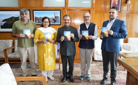 ममता गुप्ता की संघर्ष से शिखर तक पुस्तक का मुख्यमंत्री सुक्खू ने किया विमोचन