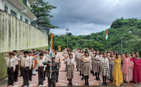 परमार्थ इंटरनेशनल स्कूल ककड़ियार में उत्साह के साथ मनाया स्वतंत्रता दिवस