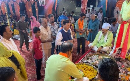 गणेश उत्सव में पहुंचकर डॉ. बिंदल ने पूजा-अर्चना कर श्री गणेश जी का लिया आशीर्वाद  