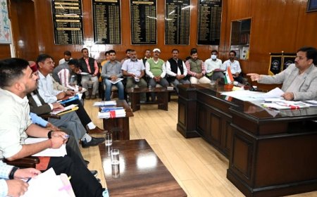 भट्टाकुफर के समीप ढहे भवन के मालिक को शीघ्र प्रदान करें मुआवजा राशि : उपायुक्त