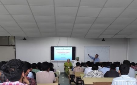 हिमालयन इंस्टीट्यूट ऑफ मैनेजमेंट में संवैधानिक अधिकारों पर जागरूकता कार्यक्रम का आयोजन