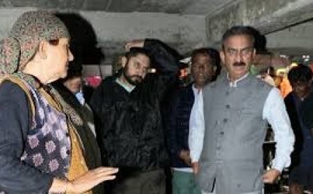 सीएम ने कांगड़ा और चंबा जिले के बाढ़-आपदा प्रभावित क्षेत्रों का किया हवाई सर्वेक्षण,राहत एवं बचाव कार्यों की ली जानकारी