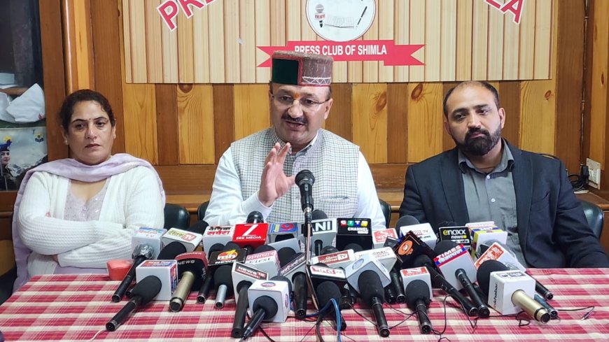 सुक्खू सरकार में करिश्मा , सिरमौर के कांग्रेस नेता ने मोटरसाइकिल पर ढोई कई टन रेत - बजरी : भाजपा