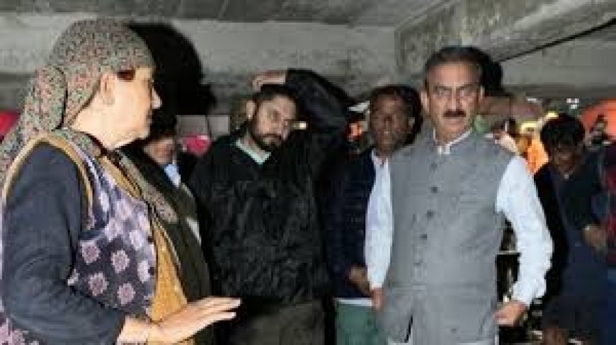 सीएम ने कांगड़ा और चंबा जिले के बाढ़-आपदा प्रभावित क्षेत्रों का किया हवाई सर्वेक्षण,राहत एवं बचाव कार्यों की ली जानकारी 