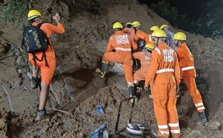 मंडी के सुंदरनगर में भारी भूस्खलन की चपेट में आने से दो मकान जमींदोज 