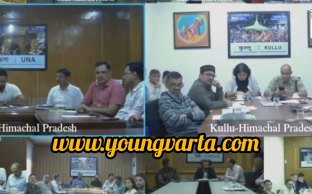 ऊना जिला में आपदा से 334 करोड़ के नुकसान के बीच राहत व बहाली कार्यों में पूरी तत्परता से जुटा हुआ है प्रशासन