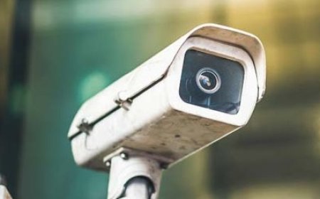 सुप्रीम कोर्ट ने थानों में CCTV कैमरों की कमी पर लिया स्वत: संज्ञान,पीठ ने इस संबंध में पारित किया आदेश  