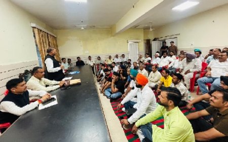 भाजपा मंडल अध्यक्ष हितेंद्र कुमार की अध्यक्षता में संयुक्त मासिक बैठक का आयोजन