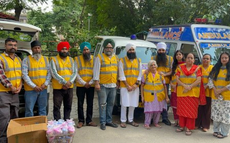 दशमेश रोटी बैंक ने पंजाब आपदा प्रभावितों के लिए भेजी राहत सामग्री , दो एंबुलेंस, डॉक्टरों की टीम के साथ भेजा अन्य सामान