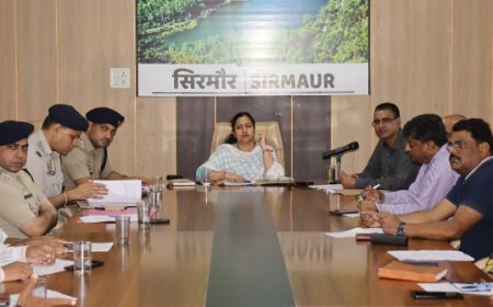 सिरमौर में 87 पीड़ितों को 77.20 लाख की राहत राशि वितरित :उपायुक्त