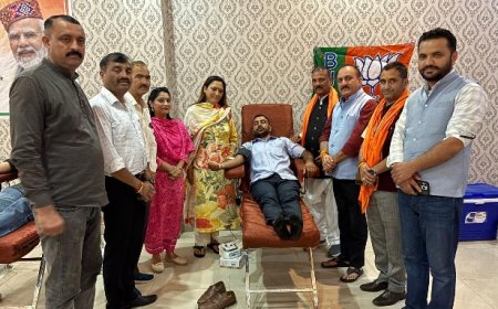 भाजपा सेवा पखवाड़े के रूप में मना रही पीएम नरेन्द्र मोदी का जन्मदिन,पखवाड़े के तहत विशाल रक्तदान शिविर का आयोजन 