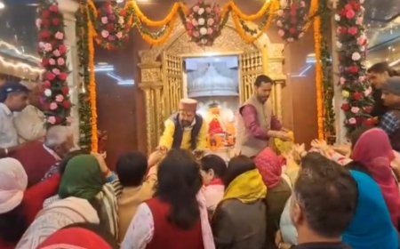 शारदीय नवरात्रों की आज से शुरुआत,माता के मंदिरों में सुबह से ही भक्तों की उमड़ी भीड़ 