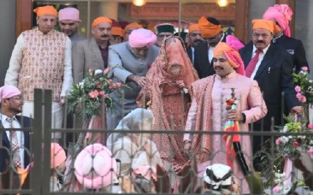 डाॅ अमरीन काैर से परिणय सूत्र में बंधे मंत्री विक्रमादित्य सिंह, आनंद कारज चंडीगढ़ के सेक्टर 11 के गुरुद्वारा साहिब में लिए सात फेरे