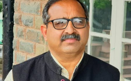 बचकानी हरकत से बाज आएं उद्योग मंत्री हर्षवर्धन , केंद्र से मिली धनराशि की दें सही जानकारी :  रणधीर शर्मा