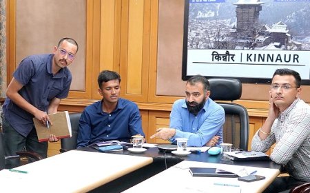 किन्नौर में सड़क सुरक्षा व यातायात व्यवस्था को लेकर बैठक आयोजित,नशा करके वाहन चलाने पर होगी सख्त कार्यवाही