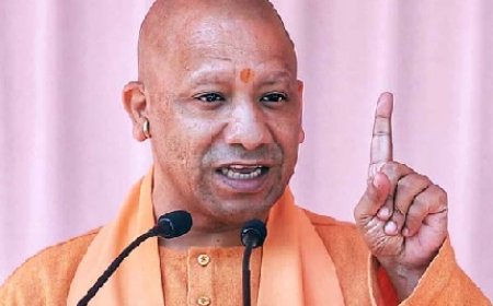 पीएम मोदी ने 4 जी सेवा का शुभारंभ कर देशवासियों को विजयदशमी का दिया तोहफा : योगी  