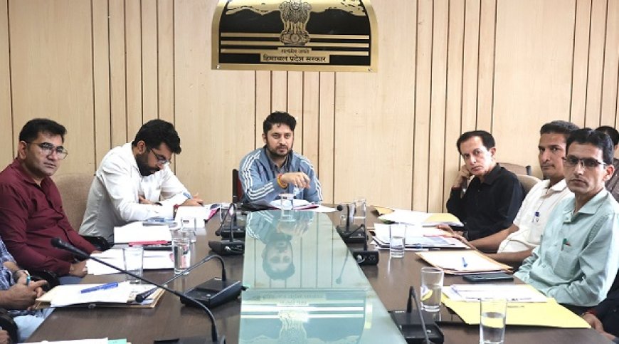 जिला ऊना से मंडी आपदा राहत को 3.33 लाख की सहायता राशि की भेंट