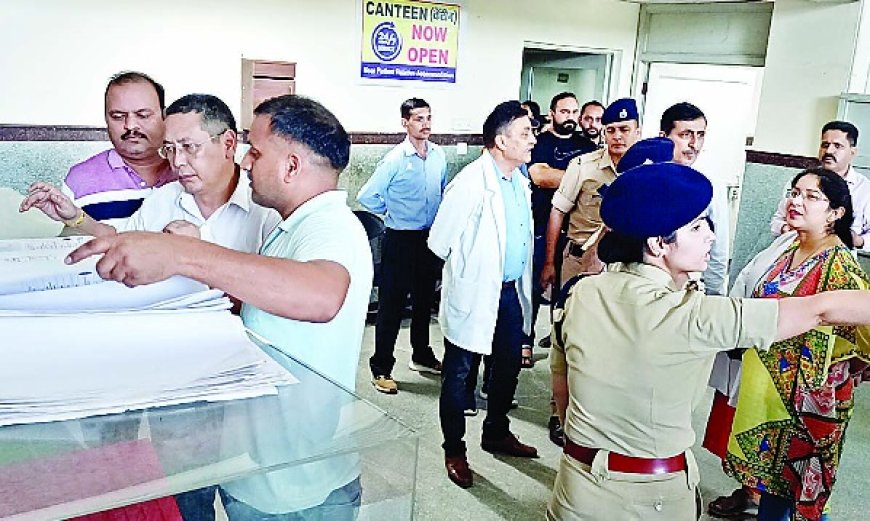 प्रदेश के चंबा और मंडी में स्थित मेडिकल कालेज को बम से उड़ाने की धमकी भरी ई-मेल आने से हडक़ंप