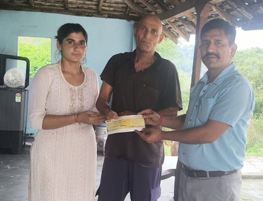 सनातन सेवा समिति  भालत ने  चौकी मीनार के  गरीब परिवार को दी आर्थिक सहायता