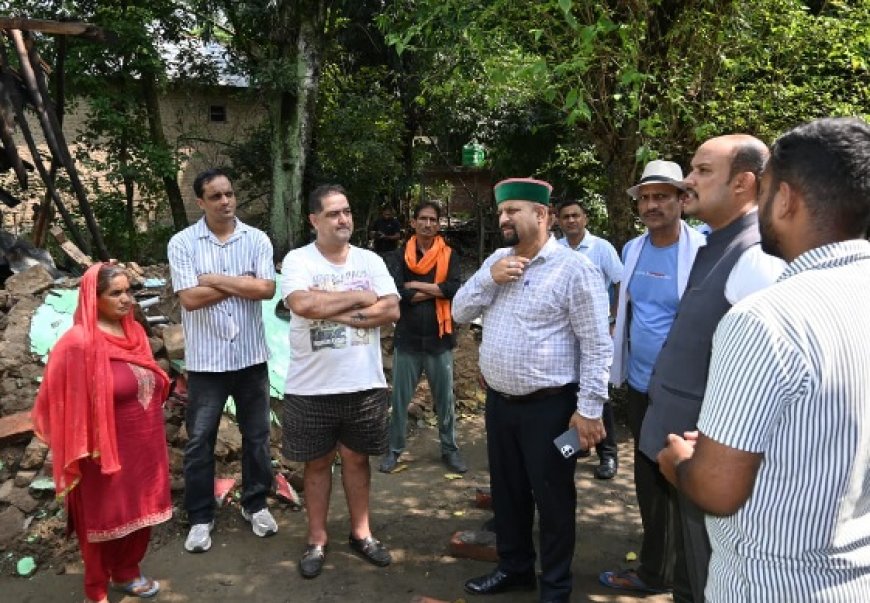 आयुष मंत्री ने संघोल में भारी बारिश से क्षतिग्रस्त हुए घरों के नुकसान का लिया जायजा