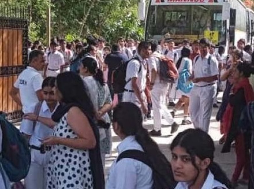 दिल्ली में शनिवार सुबह फिर एक बार फिर कई स्कूलों को बम से उड़ाने की धमकी मिलने से मचा हड़कंप