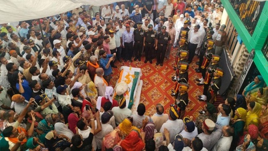 हिमाचल के बलिदानी बलदेव चंद पंचतत्व में विलीन, सैन्य सम्मान के साथ दी अंतिम विदाई