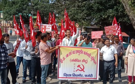 हड़ताल पर 102 और 108 एंबुलेंस कर्मचारी , अनिश्चितकालीन हड़ताल पर जाने की दी चेतावनी