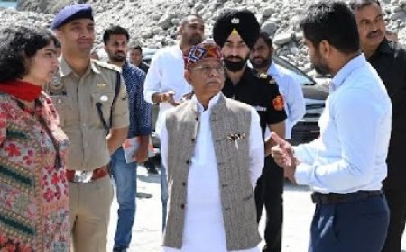 राज्यपाल शिव प्रताप शुक्ल ने मनाली क्षेत्र में भारी बारिश और बाढ़ से हुए नुकसान का किया निरीक्षण  