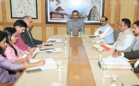 सीएम सुक्खू ने सभी सचिवों को लक्ष्य निर्धारित कर अपने विभागों की परियोजनाओं को समयबद्ध पूर्ण करने के दिए निर्देश  