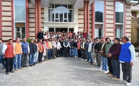 केंद्र सरकार से पैसे देने की कमी नहीं , राज्य सरकार की नीयत और विजन में है खोट : जयराम ठाकुर 