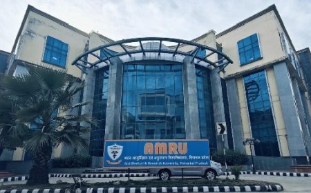 स्वास्थ्य शिक्षण संस्थानों को अब हर तीन महीने में स्टूडेंट्स की अटेंडेंस और इंटरनल एसेसमेंट की करनी होगी समीक्षा  