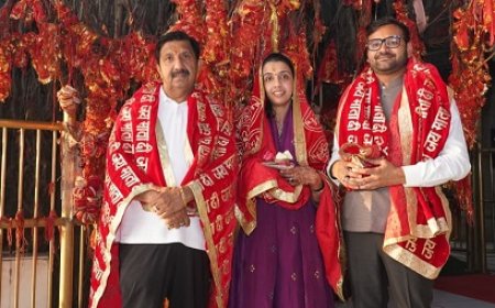 मुकेश अग्निहोत्री ने चिंतपूर्णी मंदिर में नवाया शीश, मातारानी के श्रीचरणों में अपनी सुपुत्री के विवाह का दिया निमंत्रण पत्र