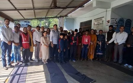 उपायुक्त ने सुंदरनगर में विशेष बच्चों को दिए दीपावली उपहार,खुशियों की रोशनी बाँटना ही दीपावली का सच्चा अर्थ