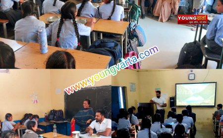 छात्राओं के साथ बैठकर डीसी ने किया भोजन , मिड-डे मील व्यवस्था , गुणवत्ता और स्वाद का लिया अनुभव