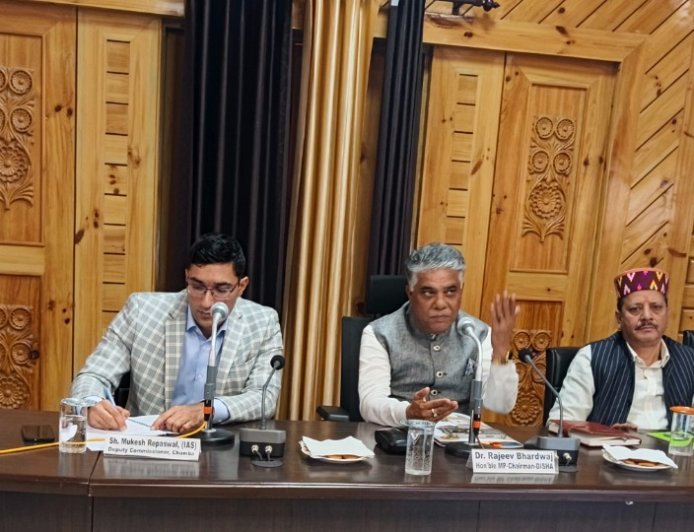 प्रधानमंत्री ग्रामीण सड़क योजना-4 के तहत 554 करोड़ की परियोजनाओं को जल्द मिलेगी स्वीकृति : डॉ. राजीव भारद्वाज