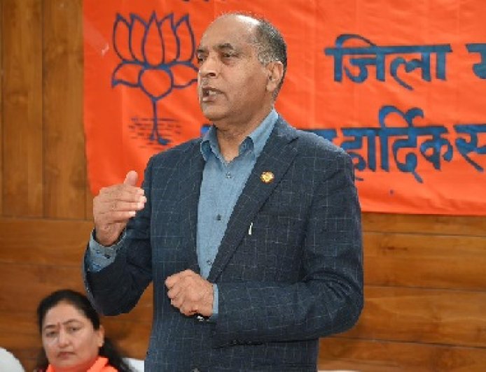 मित्रों को लाभ देने के लिए  सरकारी खजाने पर डाला आर्थिक बोझ , कांग्रेस को माफ नहीं करेगी जनता : जयराम ठाकुर 