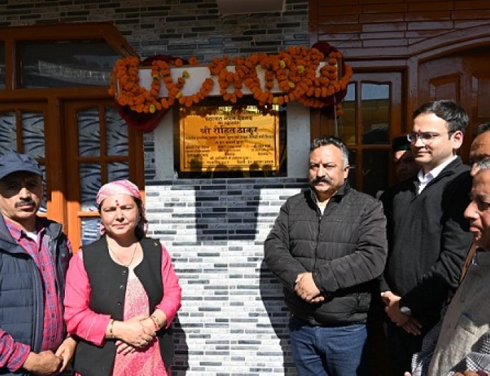 शिक्षा मंत्री ने 53 लाख से निर्मित पंचायत भवन देवगढ़ का किया उद्घाटन