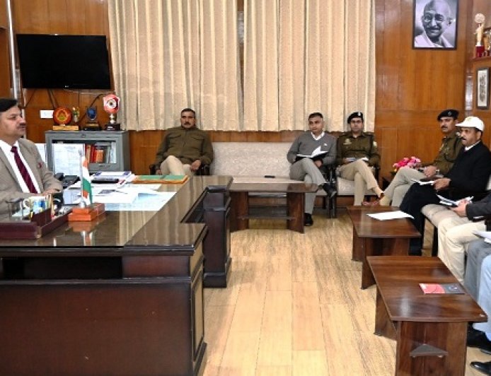 सड़क सुरक्षा को लेकर 23 नवंबर को स्कूलों के लिए आयोजित होगी विशेष कार्यशाला  :  उपायुक्त