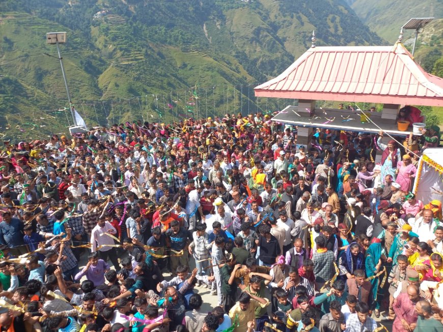 गिरिपार के बडोल में उमड़ा आस्था का सैलाब , सिरपुर मंदिर निर्माण के बाद शांत महा पर्व का हुआ आयोजन 