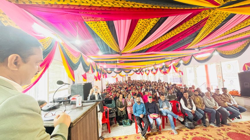 राजगढ में श्रमिकों के लिए लगा मेगा जागरूकता शिविर , 500 श्रमिकों ने लिया भाग  