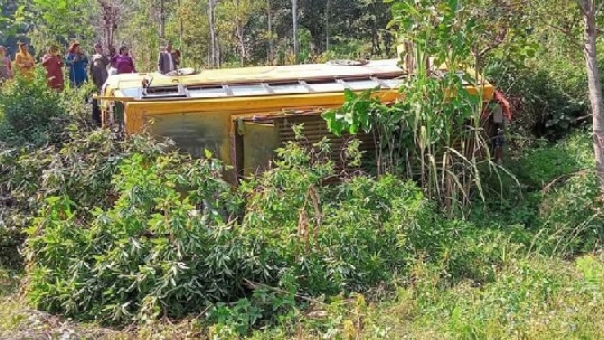 सोलन में निजी बस दुर्घटनाग्रस्त,बस में 42 लोग थे सवार 10 लोग गंभीर चोटिल 