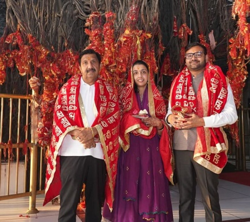 मुकेश अग्निहोत्री ने चिंतपूर्णी मंदिर में नवाया शीश, मातारानी के श्रीचरणों में अपनी सुपुत्री के विवाह का दिया निमंत्रण पत्र 