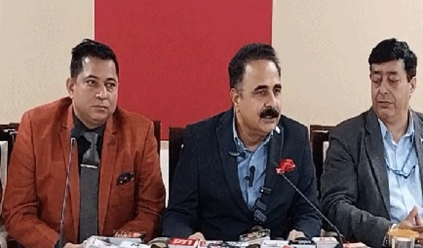 प्रदेश स्कूल शिक्षा बोर्ड अब परीक्षा पैटर्न में करेगा बदलाव बोर्ड अध्यक्ष डॉ राजेश शर्मा ने पत्रकार वार्ता में दी जानकारी