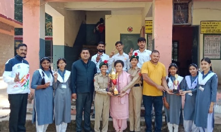राजकीय वरिष्ठ माध्यमिक विद्यालय बनकला के "तीन छात्र व तीन छात्राओं का राज्य स्तर के लिए चयन