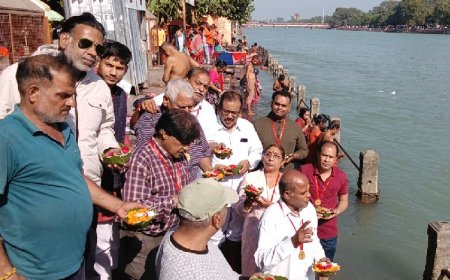 बिरला घाट पर गंगा जी में उत्तराखंड राज्य बनाने मे शहीद हुए शहीदो को श्रद्धांजलि की अर्पित  