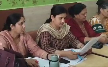 प्रदेश में महिलाओं से बढ़ रहे अपराधों को लेकर शिमला में जनवादी महिला समिति का प्रदर्शन