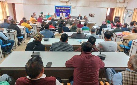  प्रशासकीय कार्यप्रणाली में कर्मचारियों की महत्वपूर्ण भूमिका : जतिन लाल